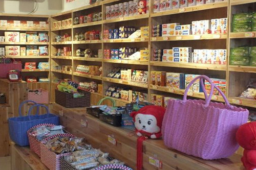 优果果零食店