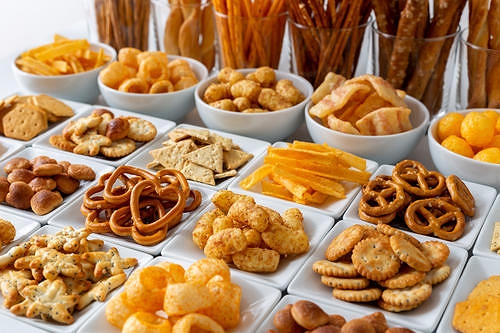 亿乙显休闲食品