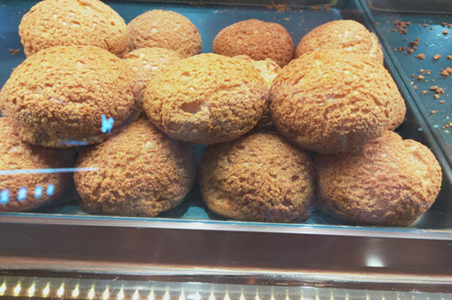 鹰啄休闲食品