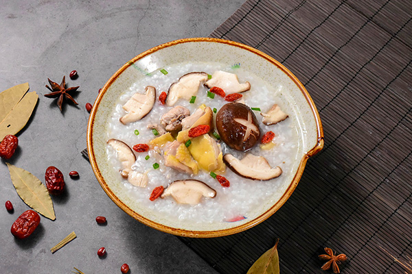 粥铺开在哪里比较好？需要哪些设备？