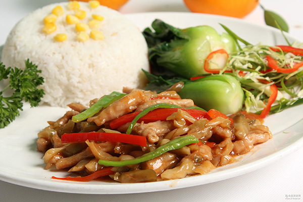 卖快餐米饭能赚多少钱？店铺开在哪里能够盈利？