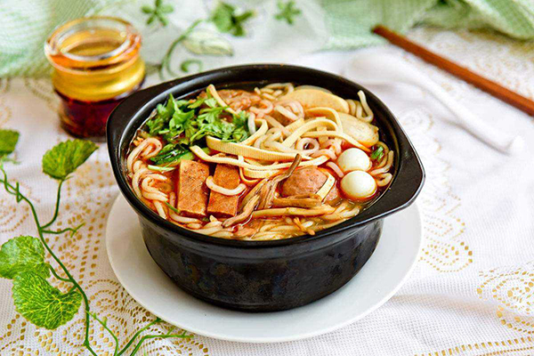土豆粉店面选址该怎么选？怎么经营不会被淘汰？