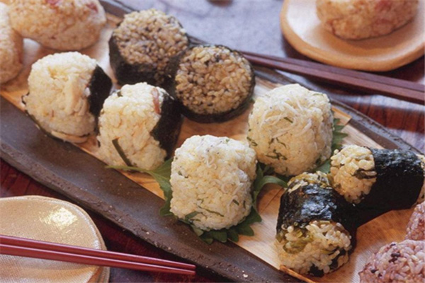 有什么经营饭团店的办法？开一家饭团店能赚多少钱？