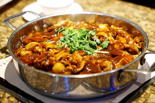开焖锅店要注意什么？店铺选址要注意什么？焖锅和火锅有什么区别？