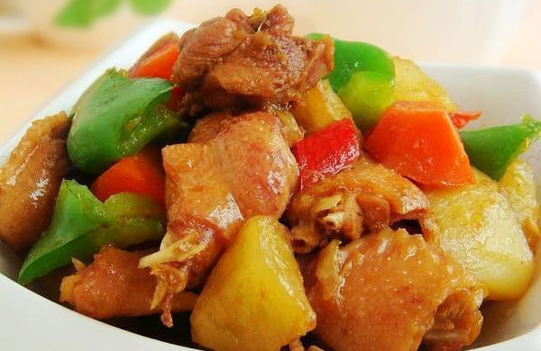 梁平县开大盘鸡店需要多少钱？店铺开在哪里比较好？