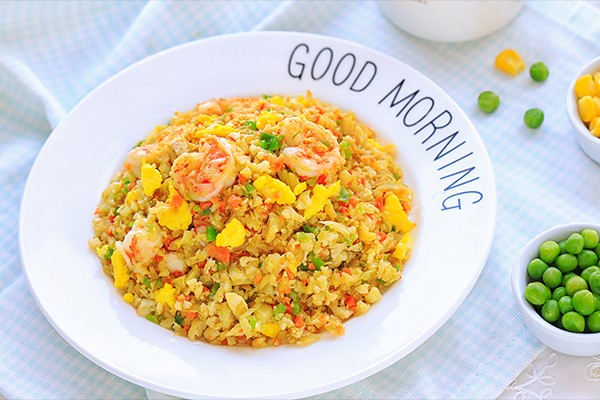 开炒饭店能赚钱吗？行业市场怎么样？怎么样炒饭更好吃？