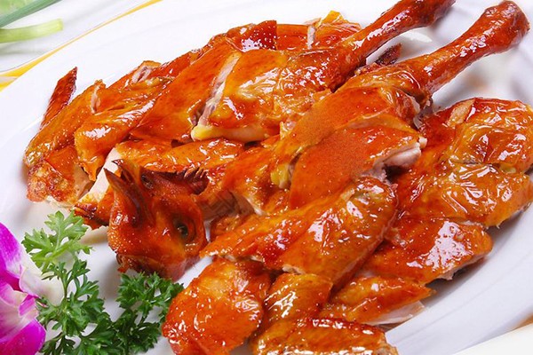开烧鸡店怎么选店址？什么地方烧鸡店生意好？道口烧鸡怎么做？