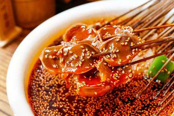 在荆门开钵钵鸡店有什么好处？钵钵鸡店有什么经营策略？