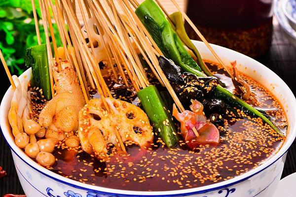 开钵钵鸡店加盟怎么样？钵钵鸡店要办理什么证件手续？