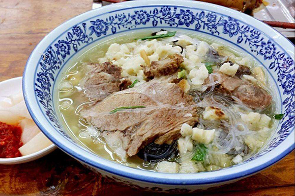 开羊肉泡馍店要注意什么？羊肉泡馍店店铺位置该怎么选？