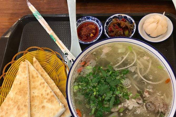 开羊肉泡馍店能赚钱吗？羊肉泡馍的市场怎么样？羊肉泡馍怎么做？
