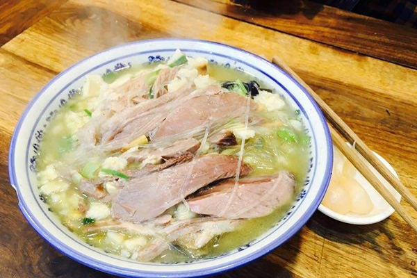 开羊肉泡馍店加盟有什么优势？羊肉泡馍店怎么经营生意好？