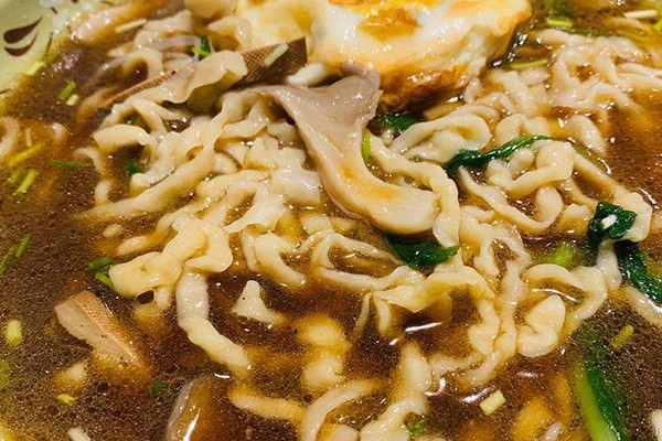开锅盖面店能赚钱吗？锅盖面市场怎么样？锅盖面怎么做？
