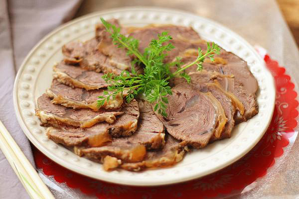 开酱牛肉店经营有什么技巧？酱牛肉店装修要注意什么？