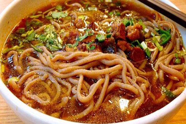 开饸饹面店能赚钱吗？饸饹面的市场前景怎么样？饸饹面怎么做好吃？