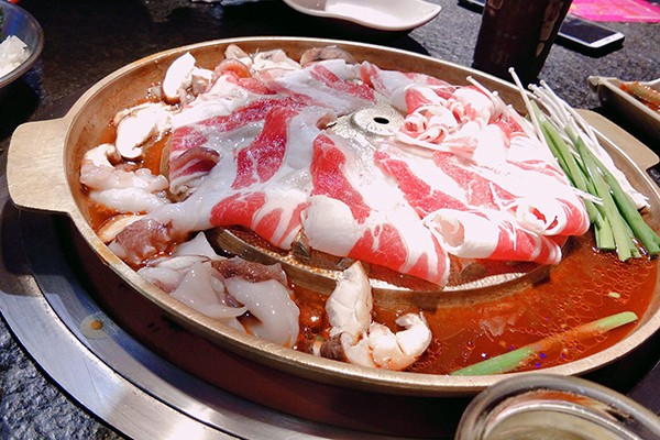 在信阳开水煎肉店有什么优势？水煎肉开店要办理什么证件？