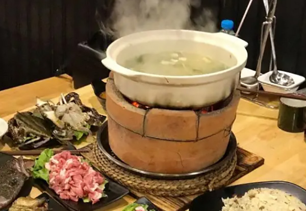 加盟开打边炉店的好处有哪些？需要哪些费用？