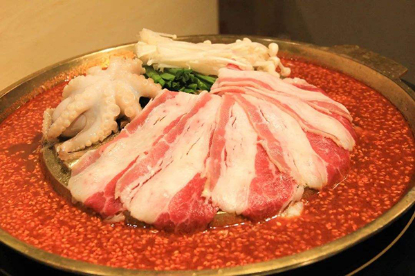 开水煎肉店有什么技巧？水煎肉店装修要怎么做？