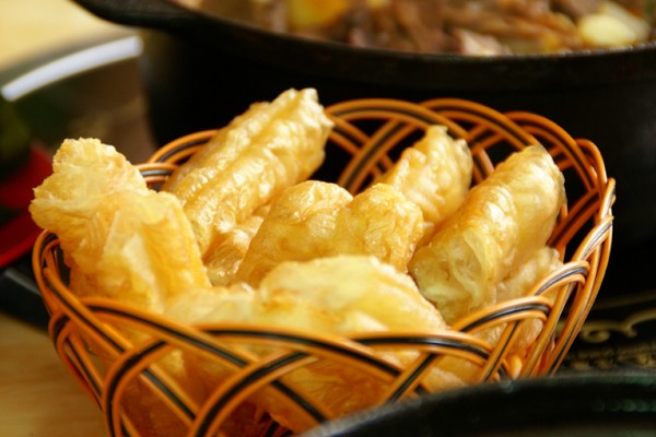 开油条店选址要怎么做？油条开店要办理什么证件和手续？