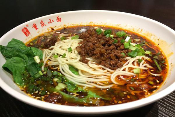开重庆小面店能赚钱吗？重庆小面的市场前景怎么样？重庆小面怎么做好吃？