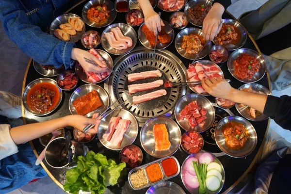 开自助烤肉店什么经营技巧能提高生意？自助烤肉店营销宣传怎么做？