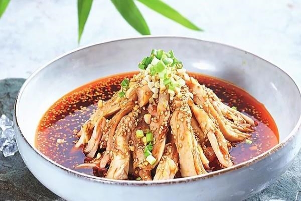 开棒棒鸡店要注意什么方面？棒棒鸡店有什么经营策略？