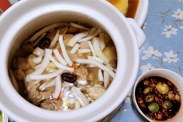 椰子鸡火锅店该怎么做活动促销？开椰子鸡火锅店前期要做什么？