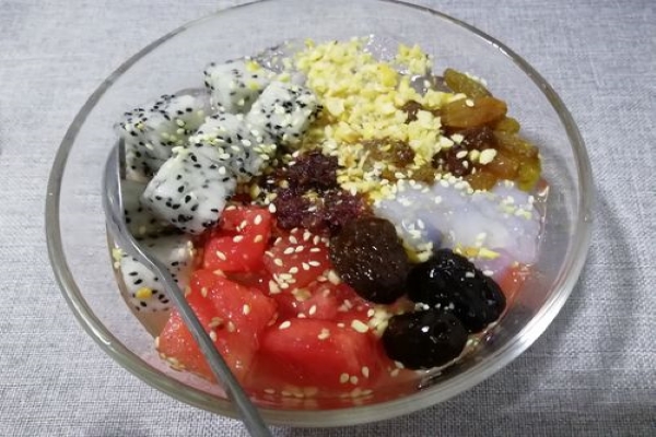 卖冰粉小吃能赚钱吗？冰粉的市场前景怎么样？冰粉怎么做好吃？