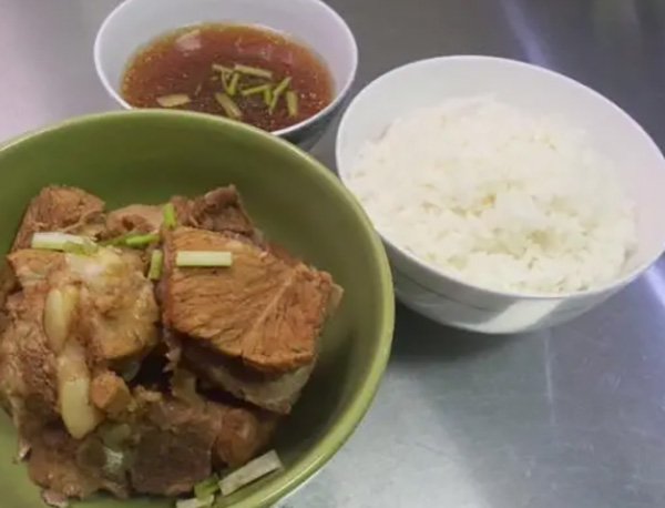 投资排骨饭店需要哪些费用？店铺怎样装修？