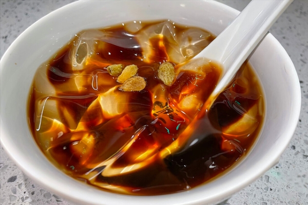 冰粉店在秋冬季节该怎么经营？冰粉加盟有什么品牌比较好？