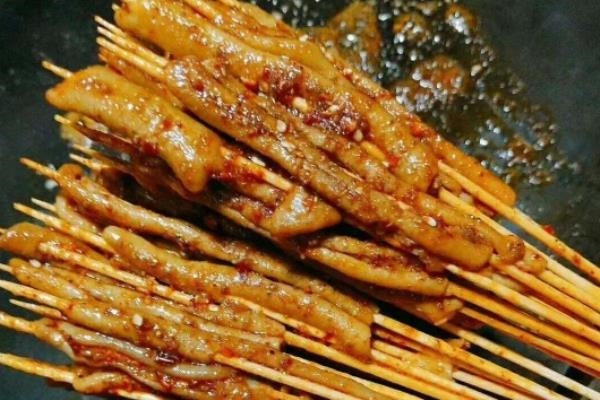 开烤鸭肠店能赚钱吗？烤鸭肠的市场环境怎么样？烤鸭肠怎么做好吃？