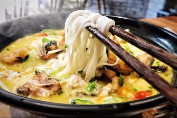 在安顺开鱼粉店要花费多少钱？鱼粉店开在哪里生意好？