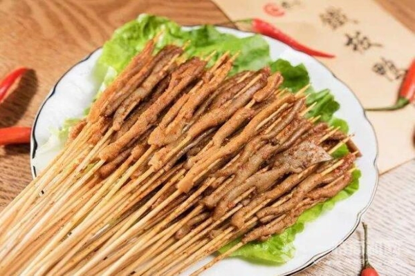 开烤鸭肠店选址要注意什么？烤鸭肠店装修要怎么做？
