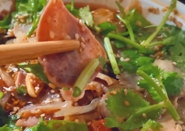 夫妻肺片店的营业重点在哪里？开店能赚多少钱？