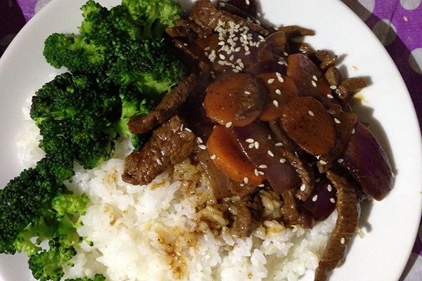 在铜陵开牛肉饭店开业宣传活动怎么做？牛肉饭店的店址怎么选生意好？