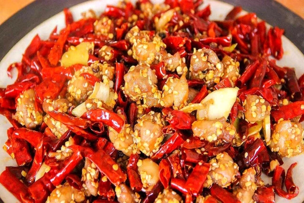 开辣子鸡店要办理哪些经营证件和手续？辣子鸡店加盟要注意什么？